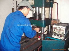 融合傳統工藝與現代科技 炭雕生產加工技術與網絡技術研發的創新之路